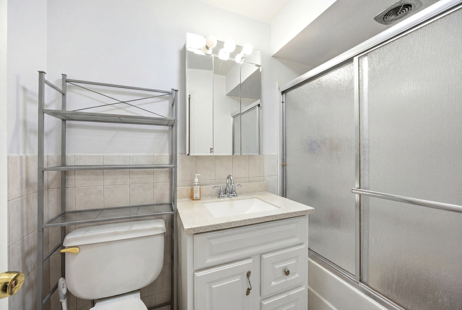 1105 Holiday Lane 15 Property Photo 5