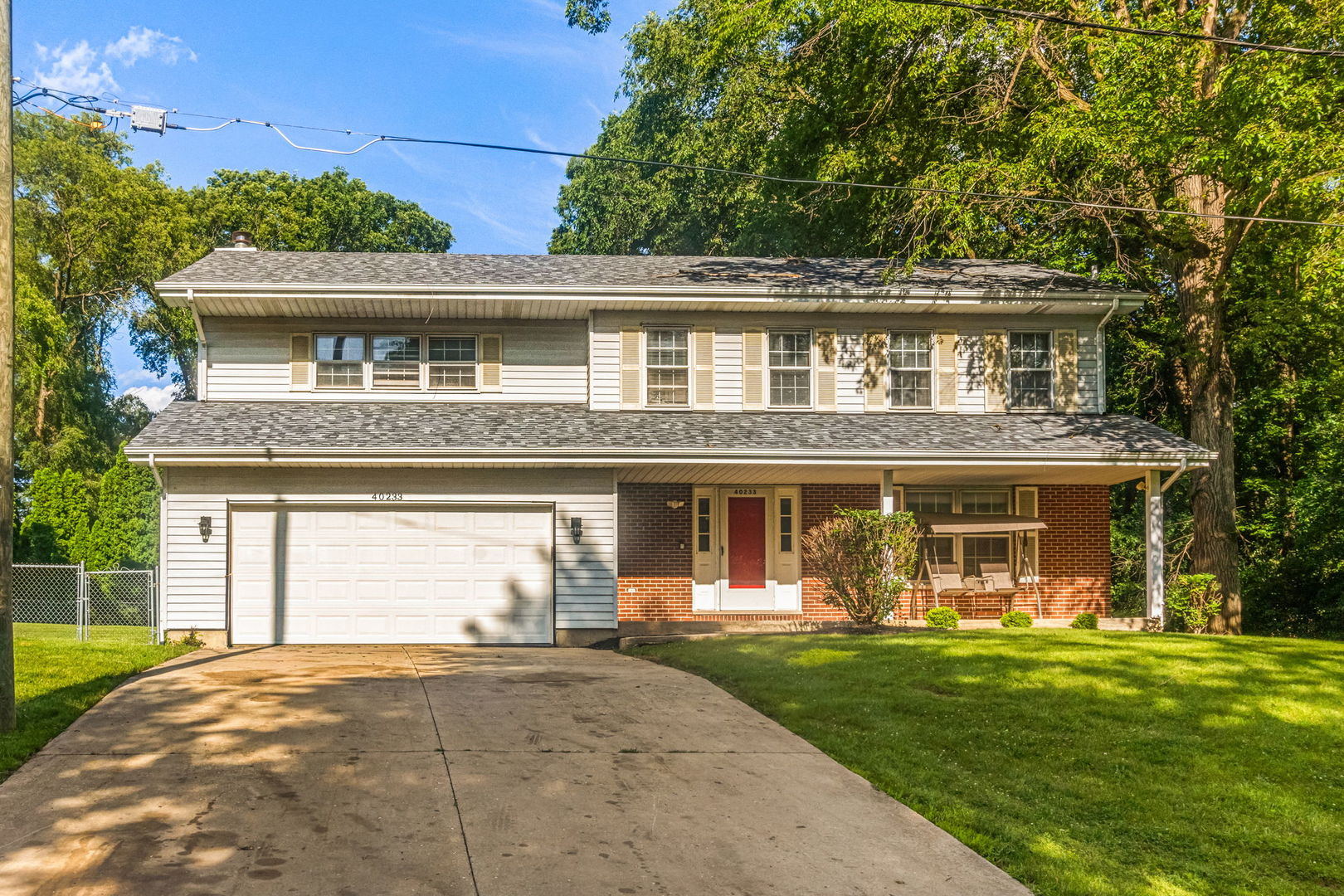 40233 N Lakeview Avenue Property Photo 1