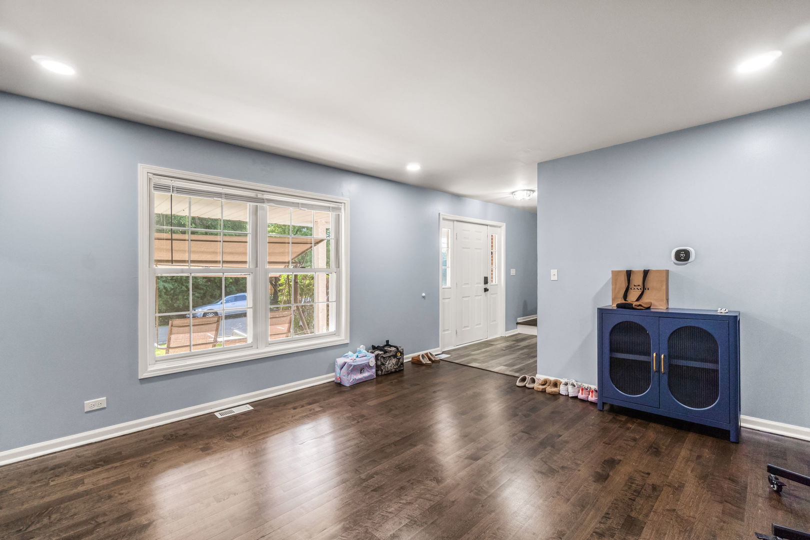 40233 N Lakeview Avenue Property Photo 3