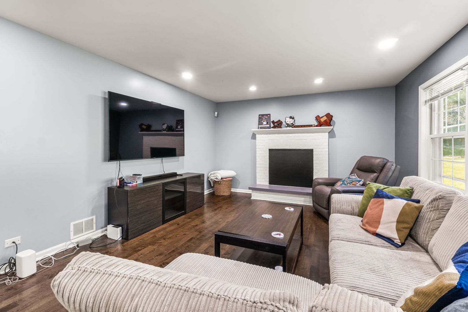 40233 N Lakeview Avenue Property Photo 12
