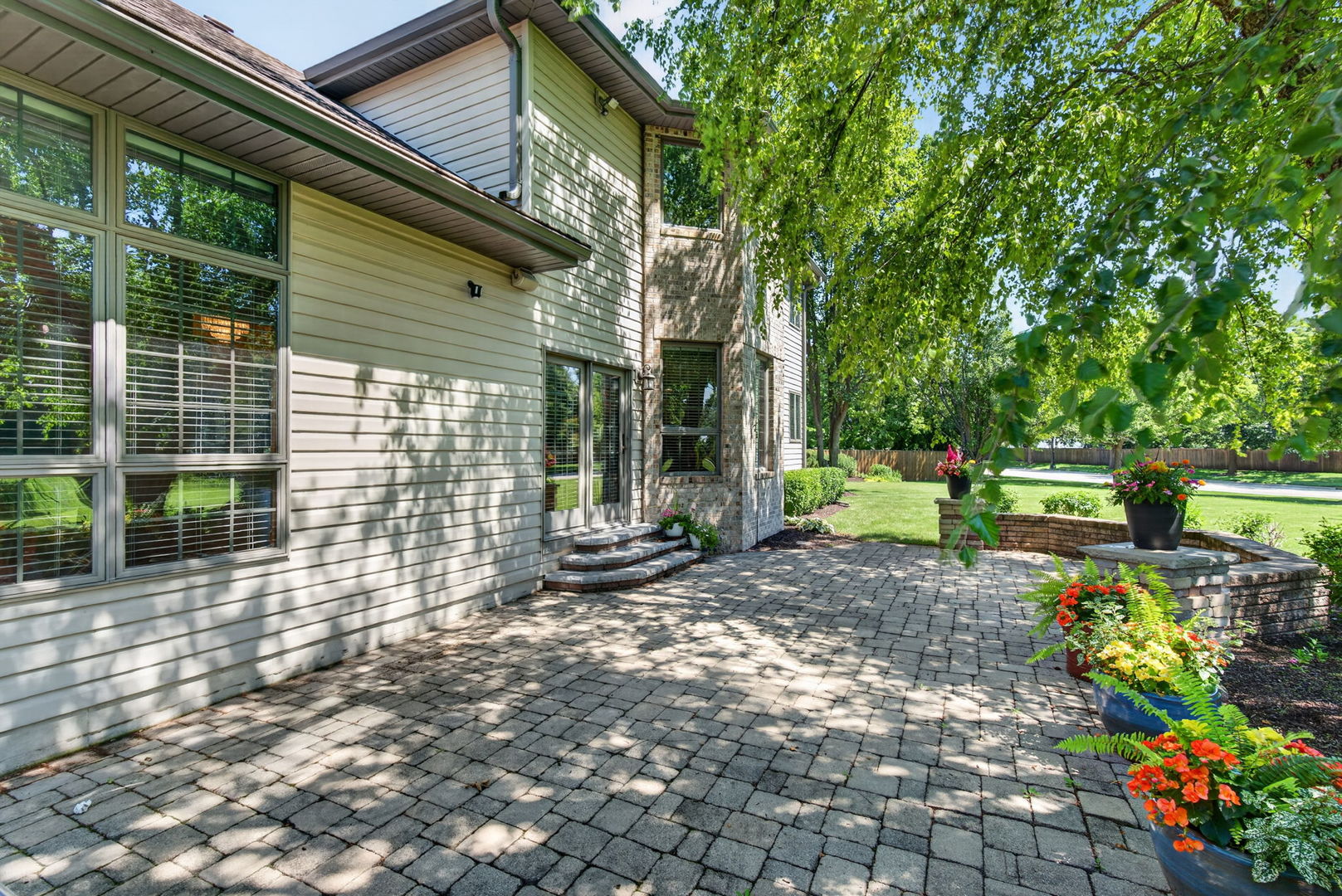 604 Hampton Court Property Photo 36