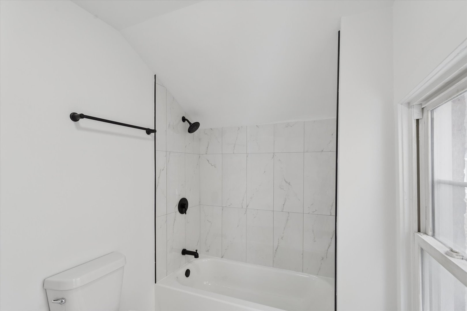 8952 S Aberdeen Street Property Photo 11