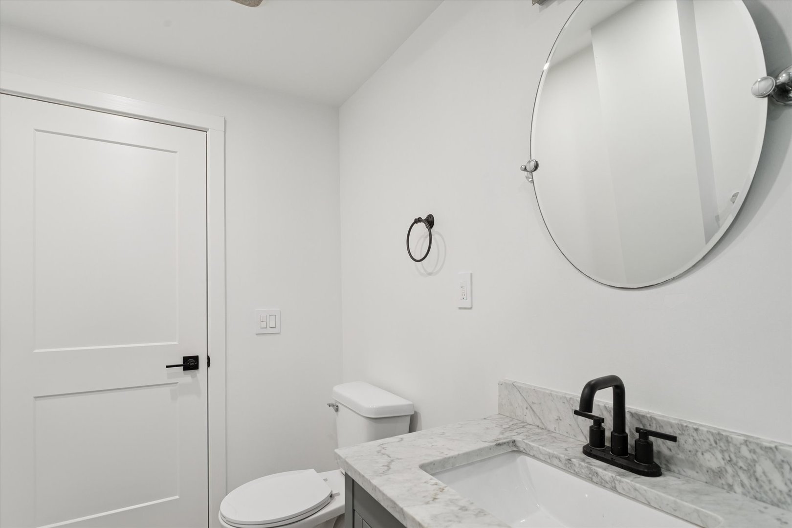 8952 S Aberdeen Street Property Photo 12