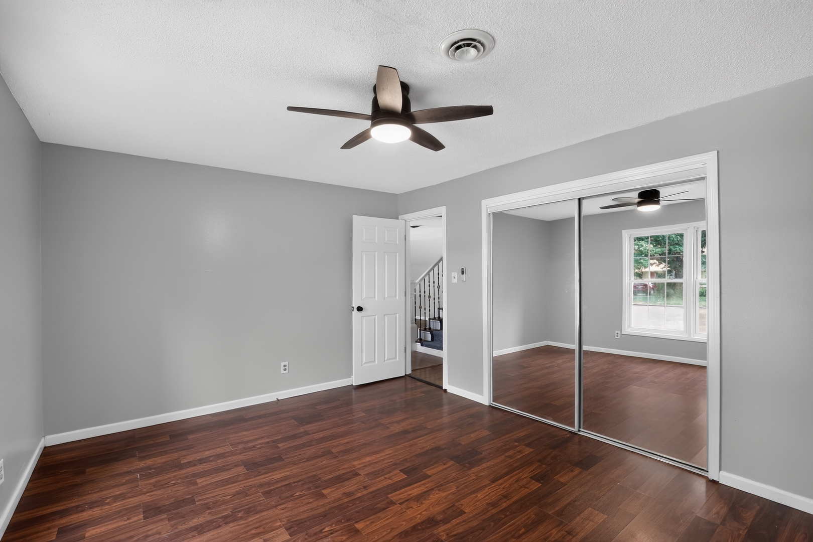 1004 E Illinois Street Property Photo 21