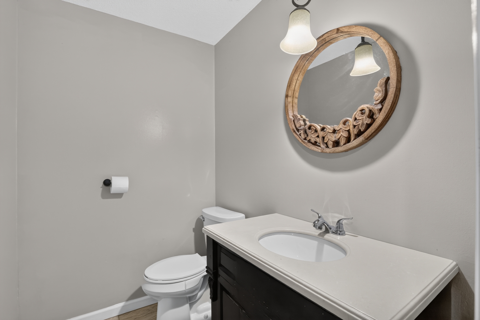 1004 E Illinois Street Property Photo 27