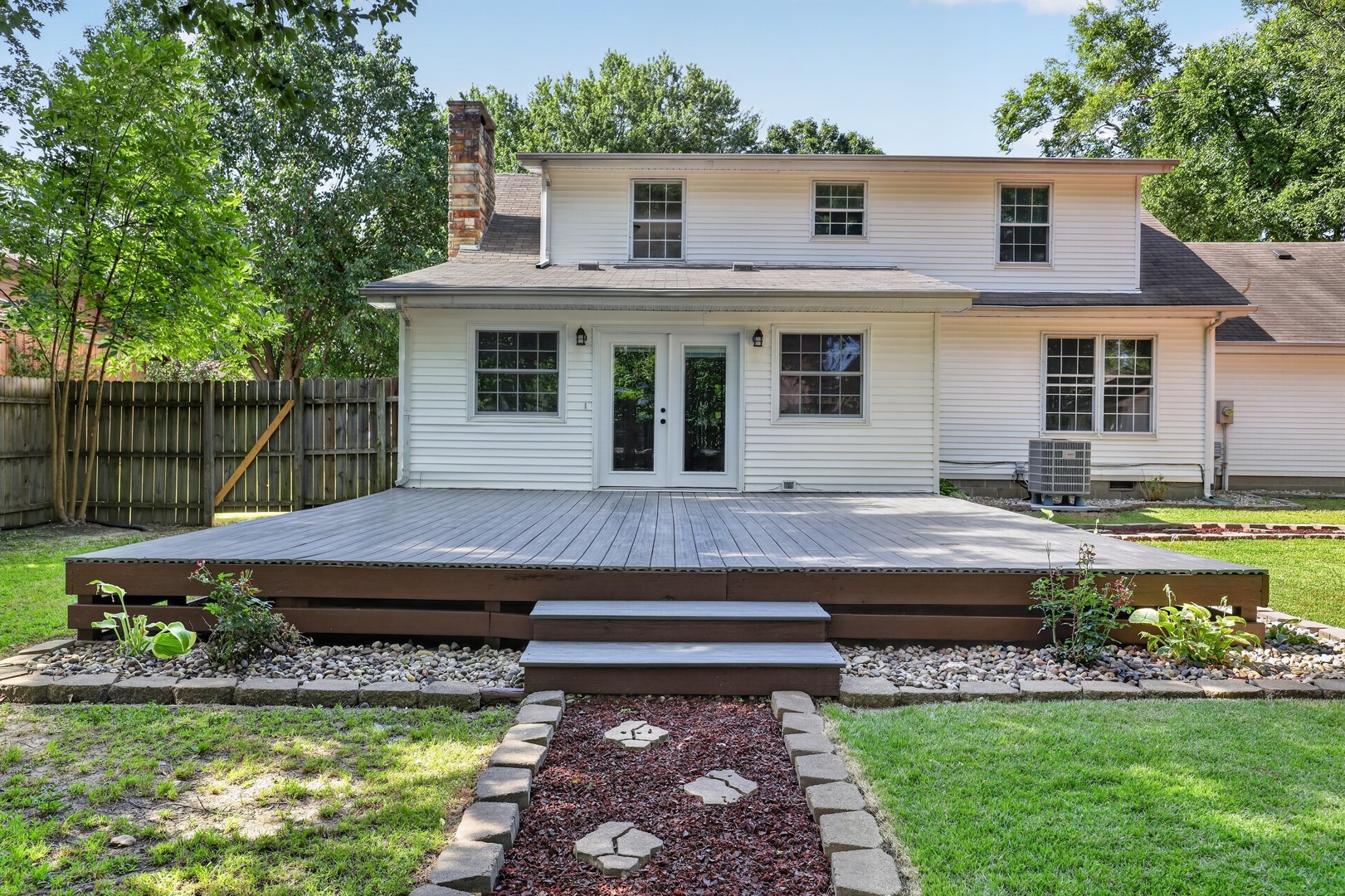 1004 E Illinois Street Property Photo 28