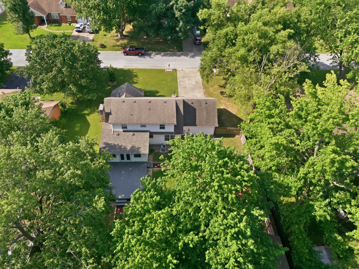 1004 E Illinois Street Property Photo 37
