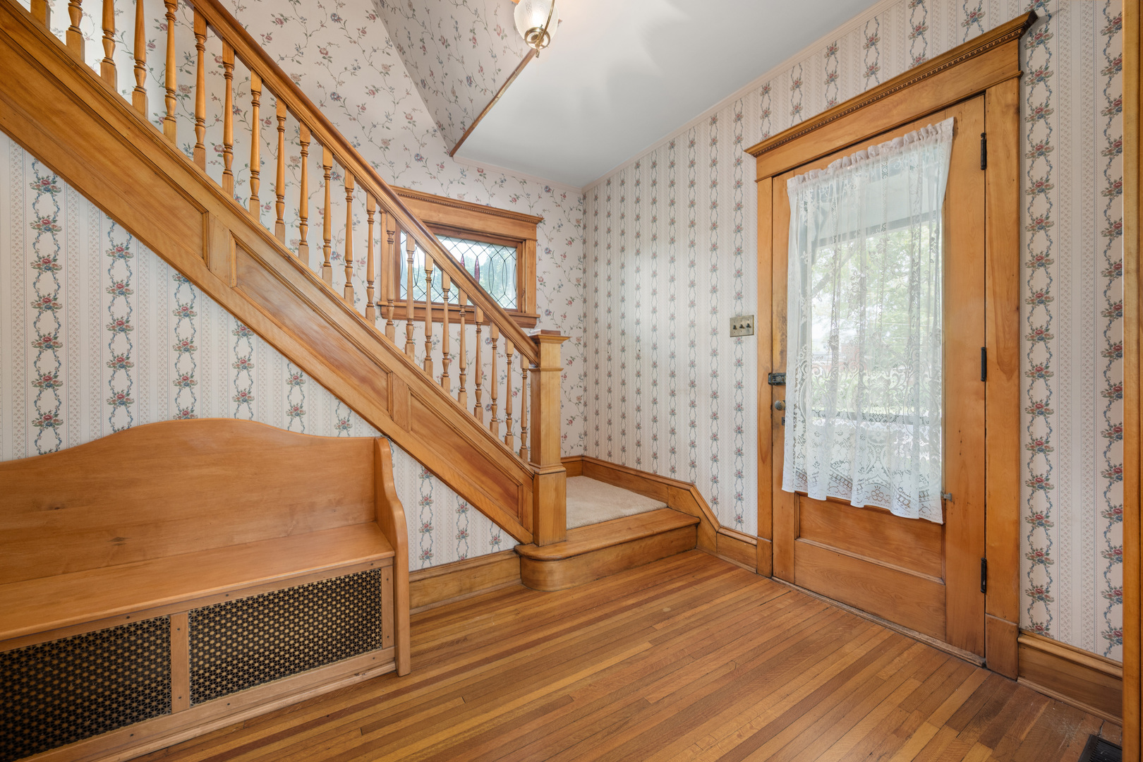 127 Alma Street Property Photo 6