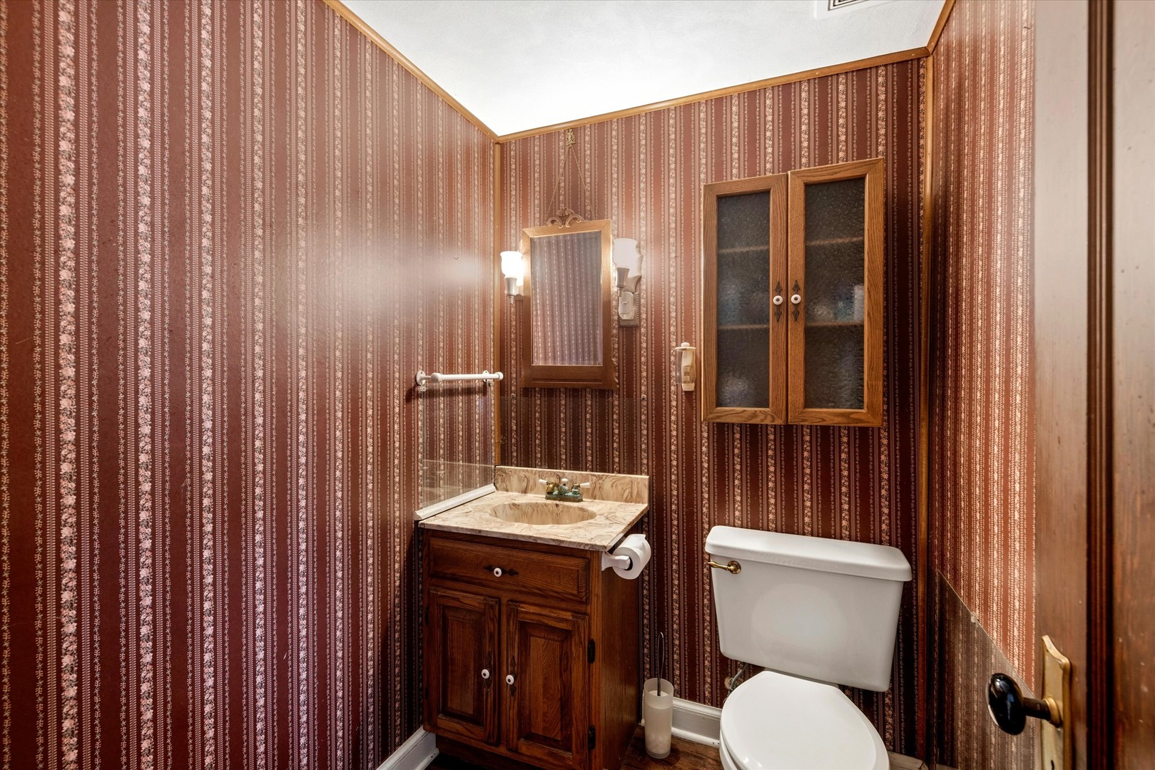141 S Neltnor Boulevard Property Photo 10