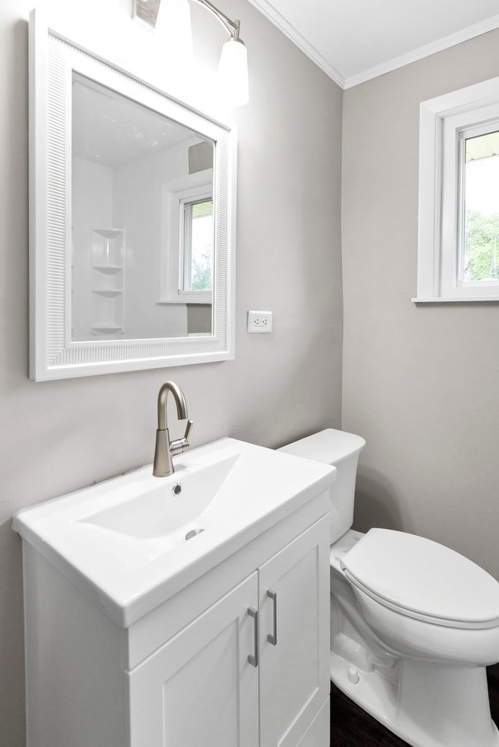 10274 W Ford Avenue Property Photo 11