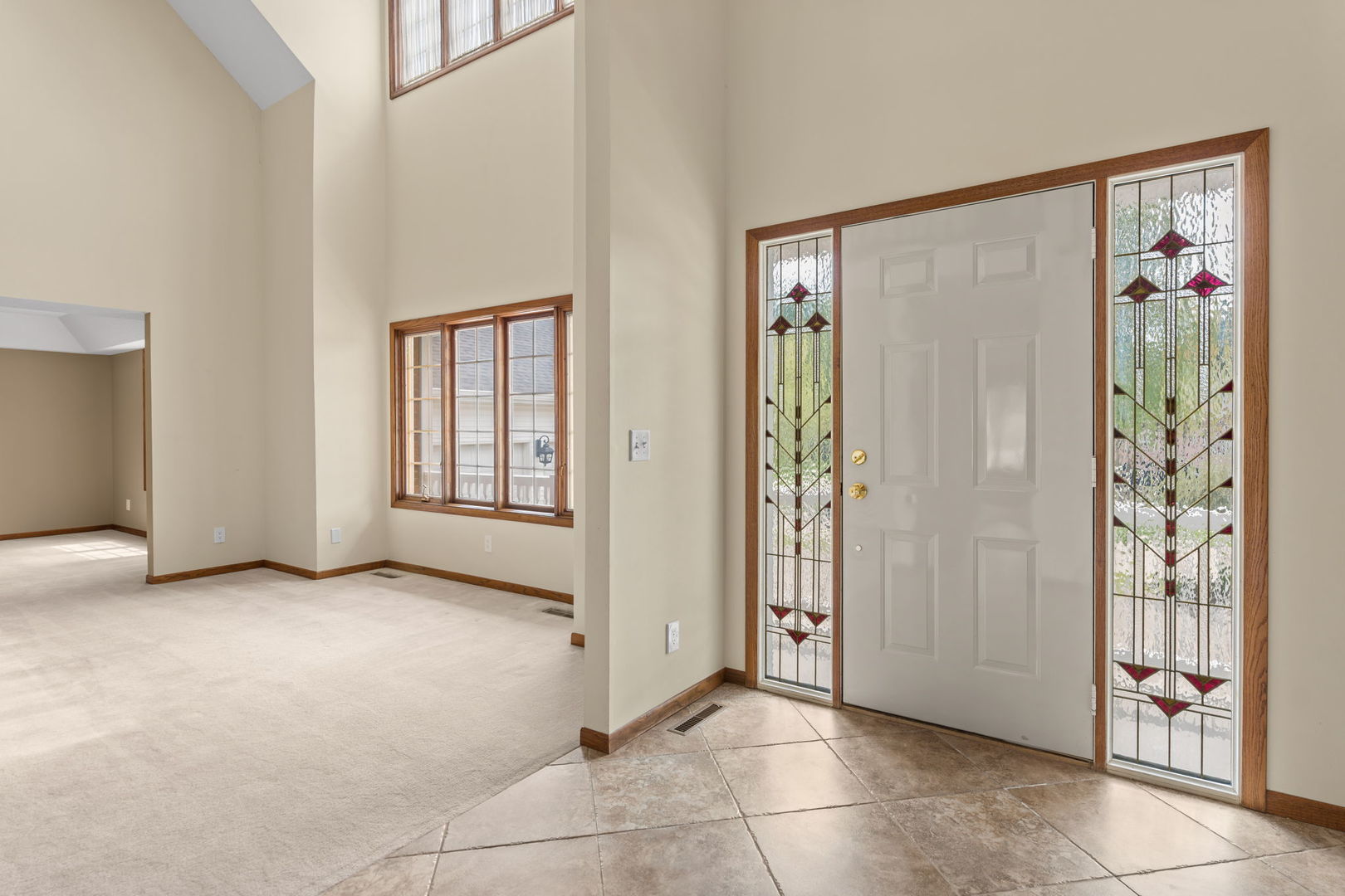 5018 Turnberry Lane Property Photo 6