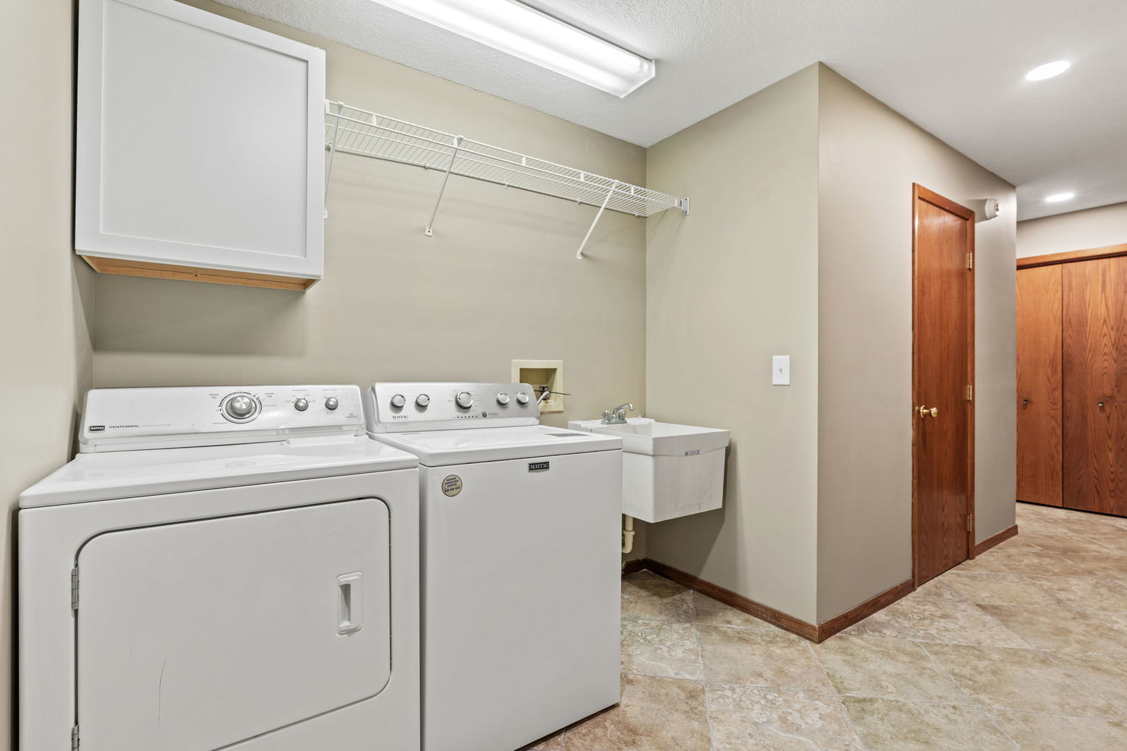 5018 Turnberry Lane Property Photo 14