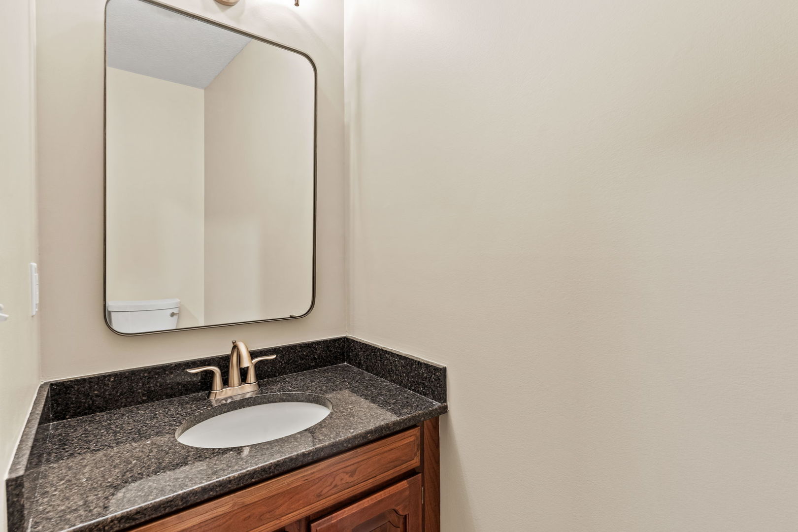 5018 Turnberry Lane Property Photo 15