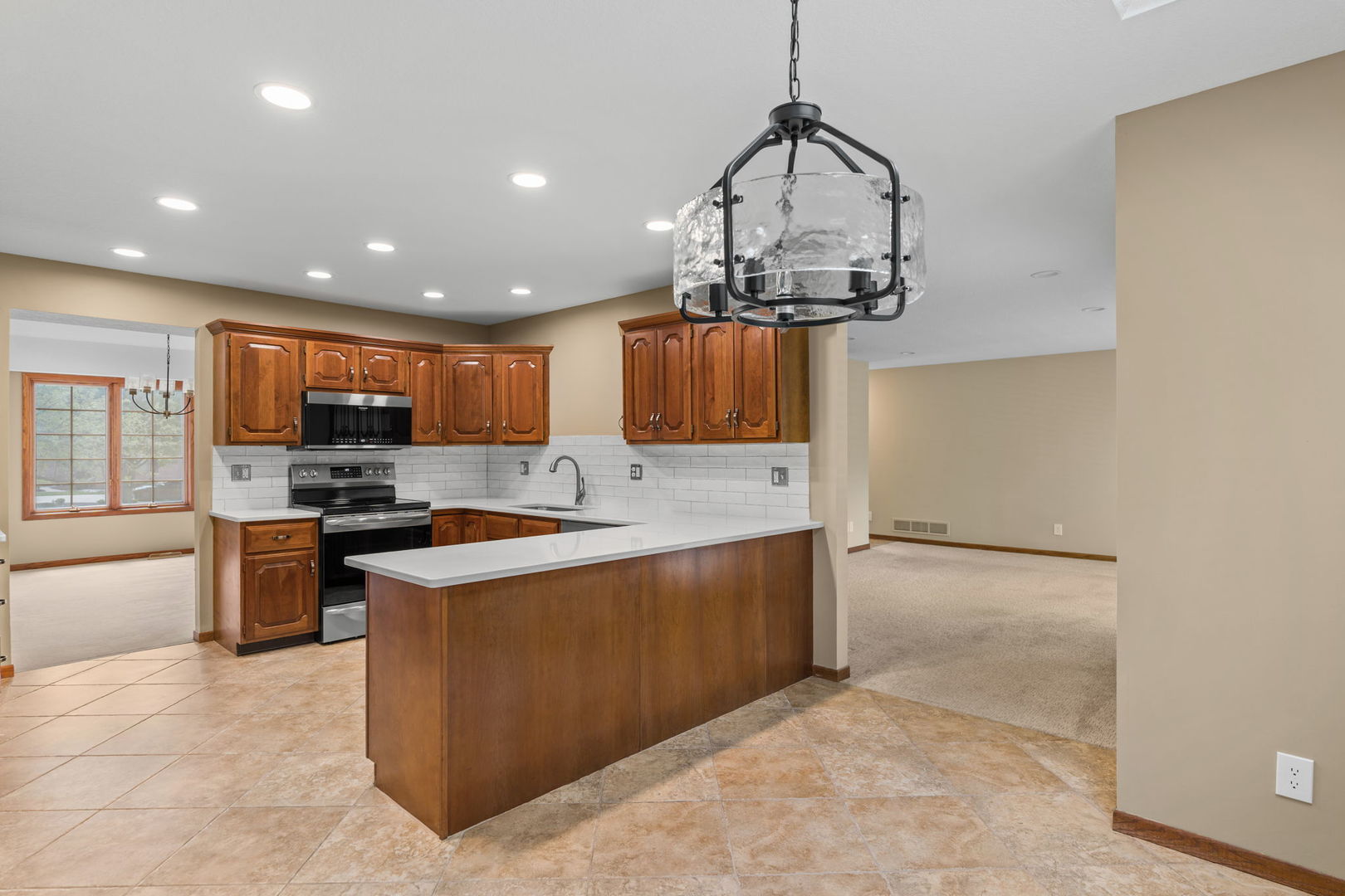 5018 Turnberry Lane Property Photo 16