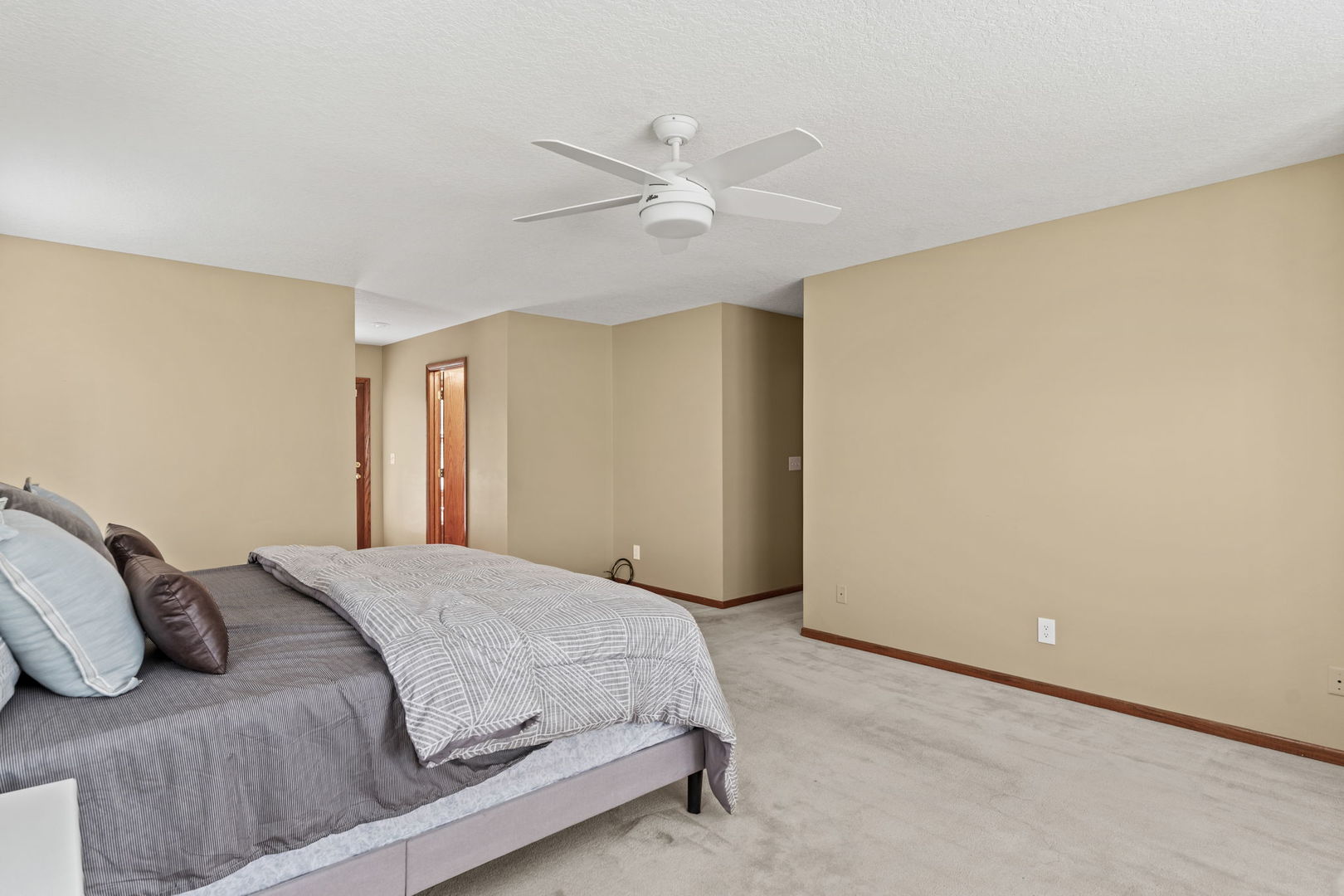 5018 Turnberry Lane Property Photo 21