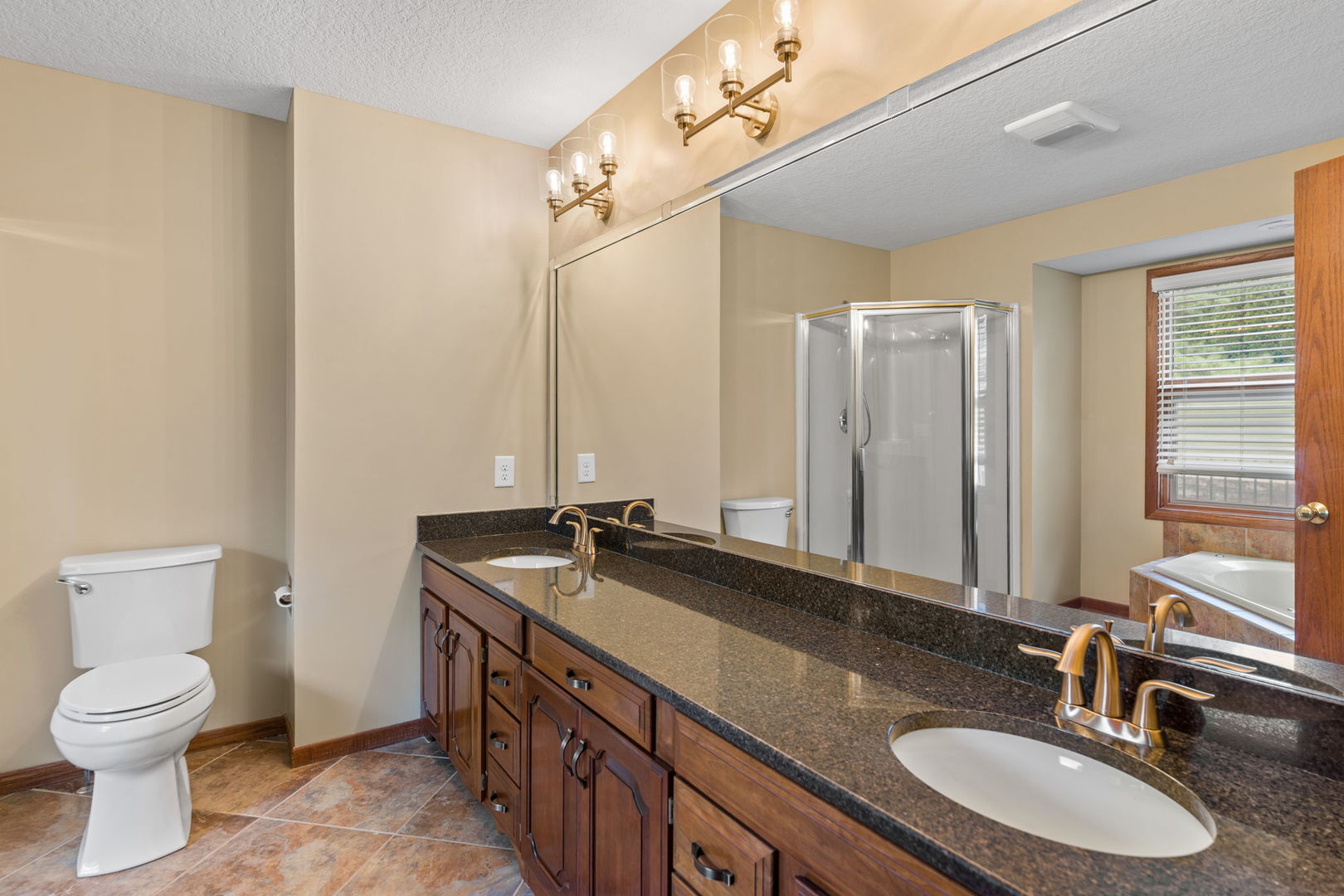 5018 Turnberry Lane Property Photo 29