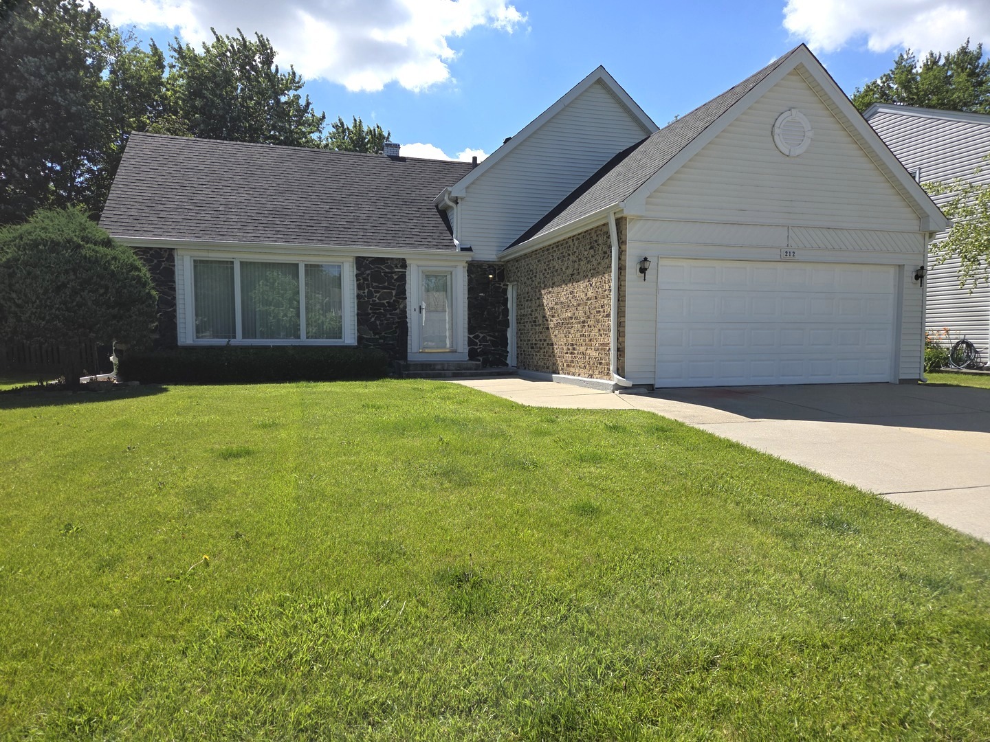 212 N Walnut Lane Property Photo 1