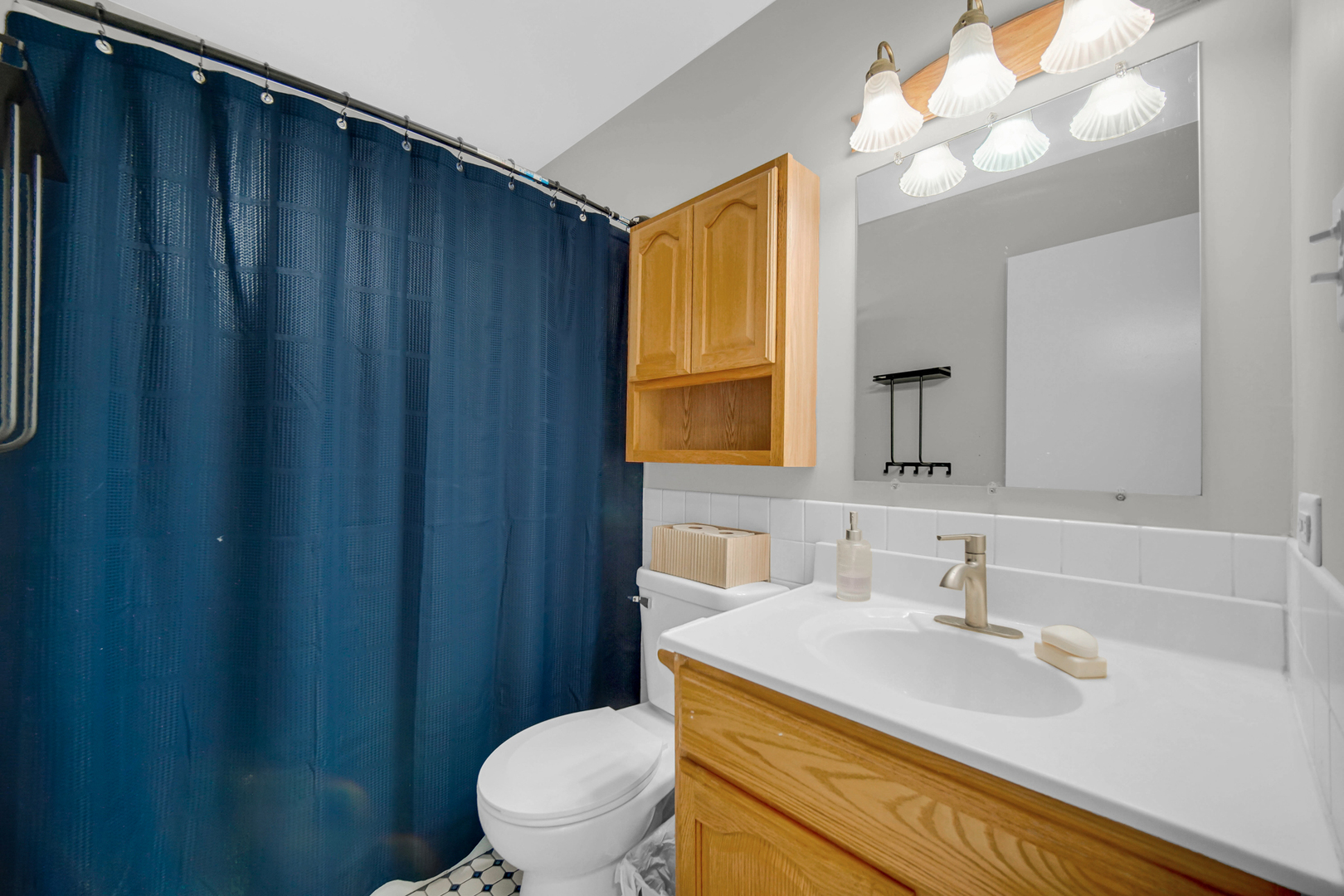 7305 W 75th Street Property Photo 15