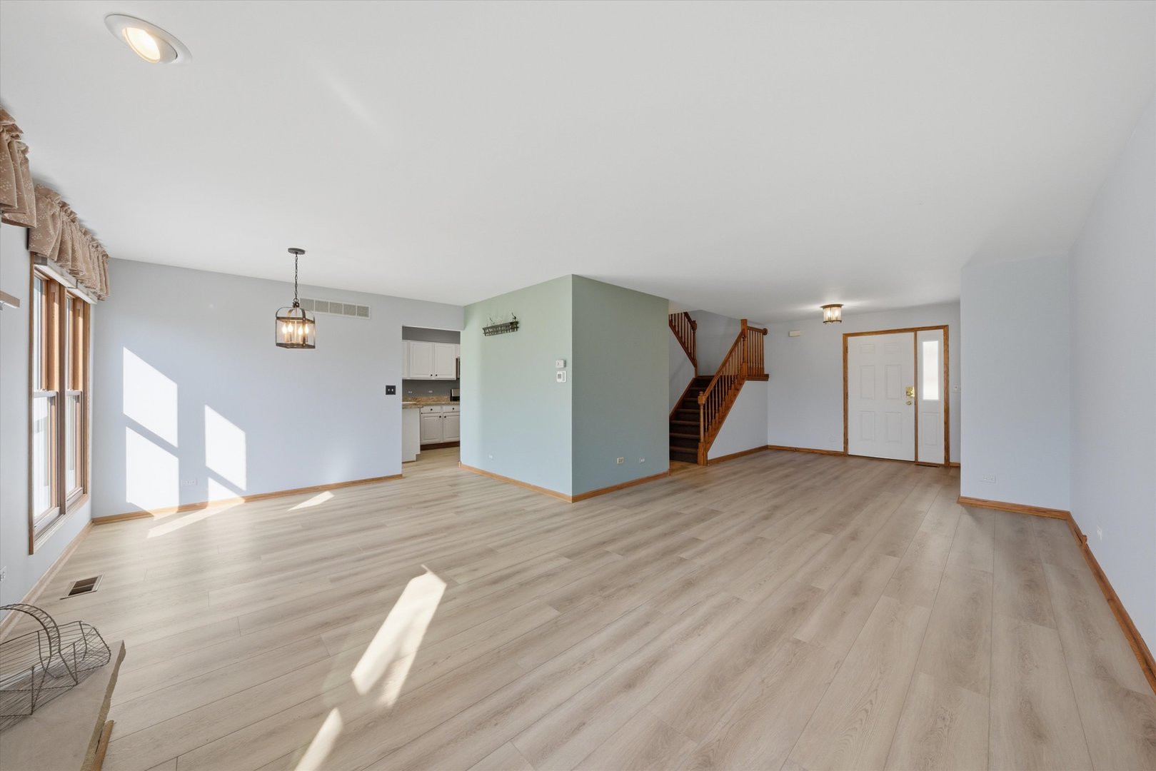 7770 Bristol Park Drive Property Photo 7