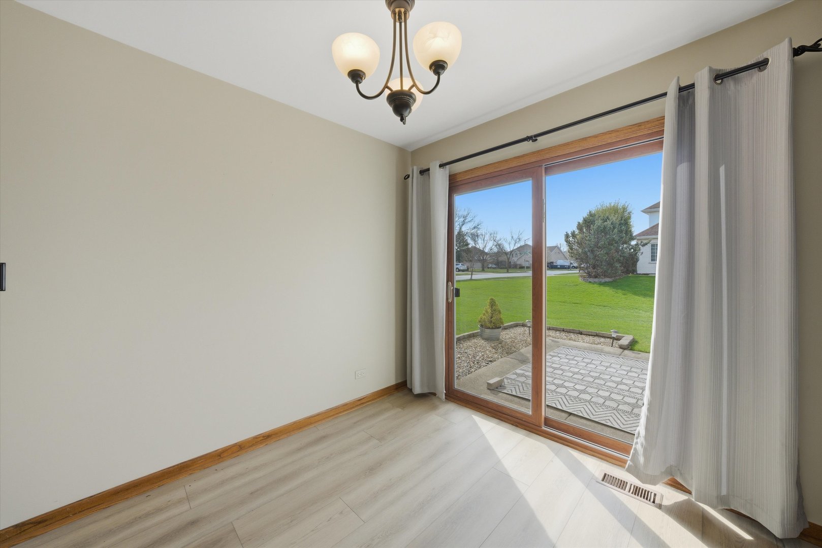 7770 Bristol Park Drive Property Photo 15