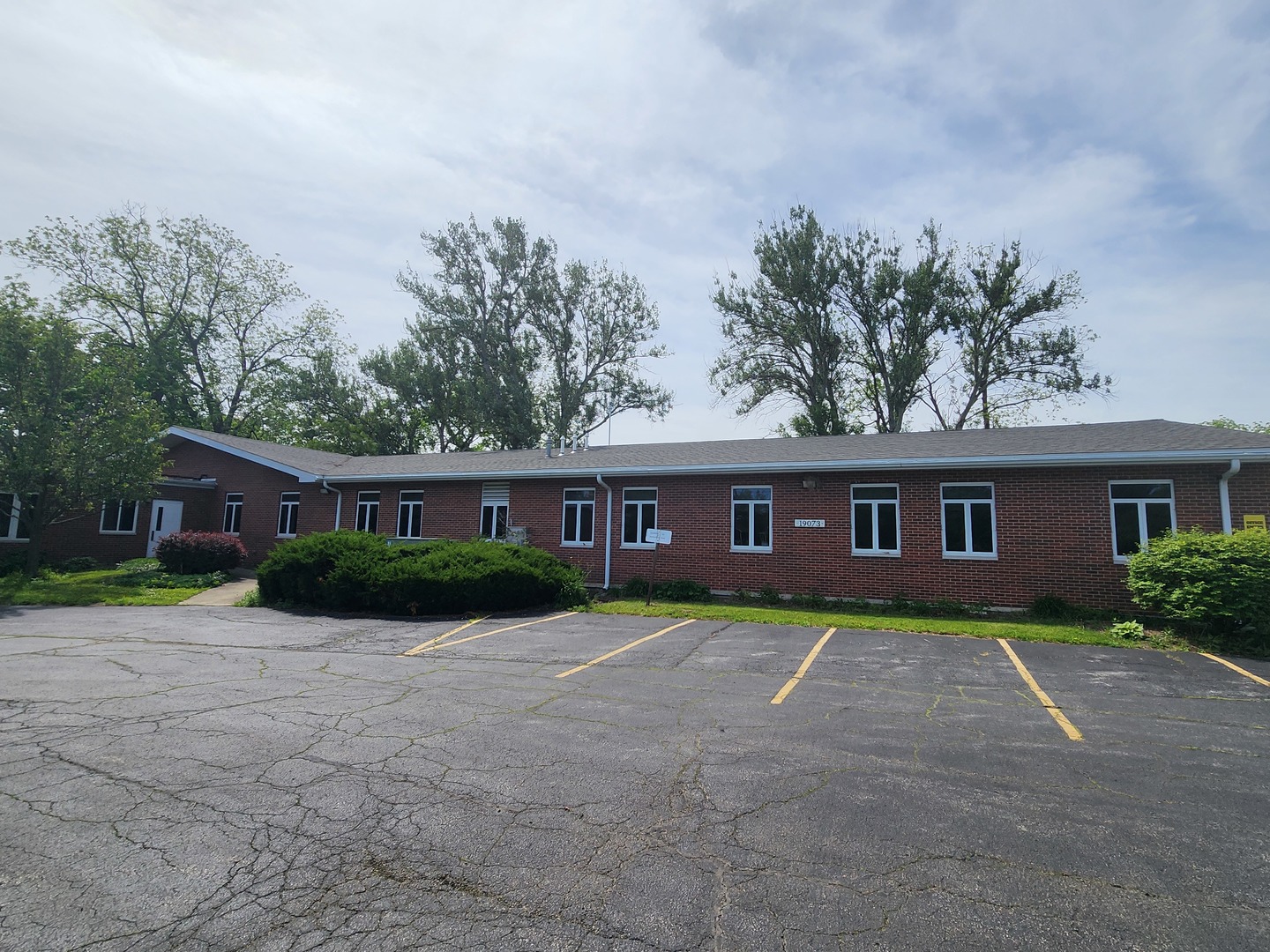 19139 W Old Town Court Property Photo 1