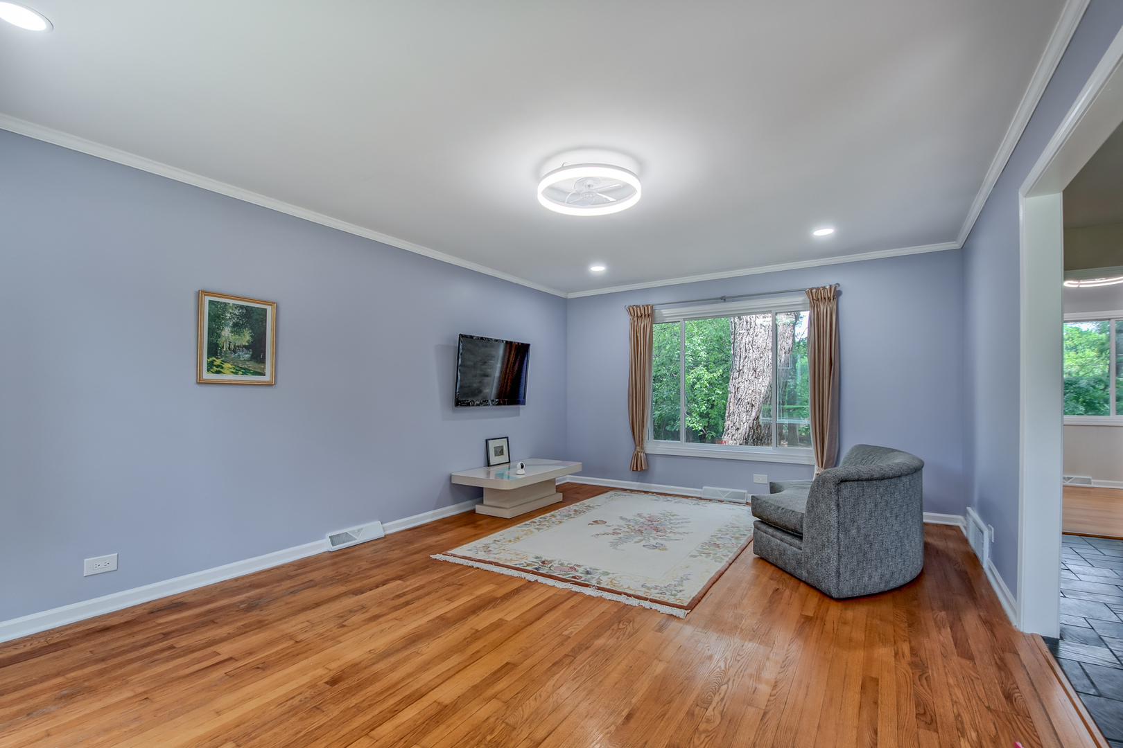 104 E Louis Avenue Property Photo 6