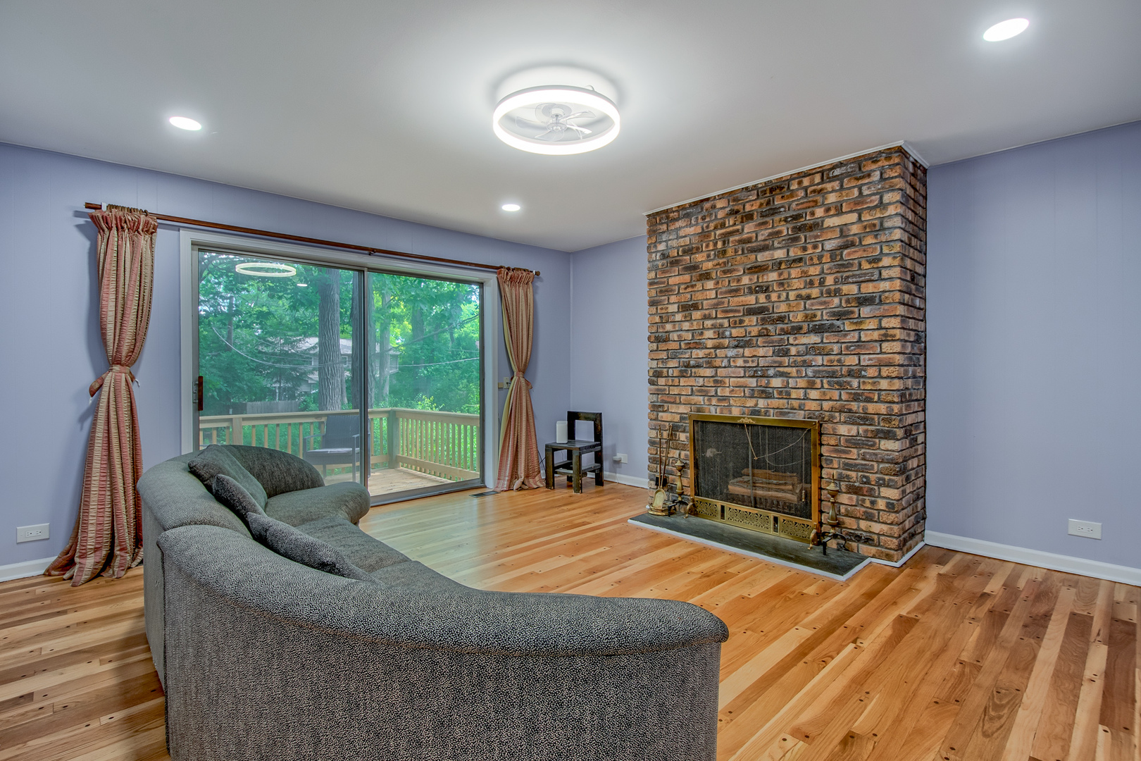 104 E Louis Avenue Property Photo 8
