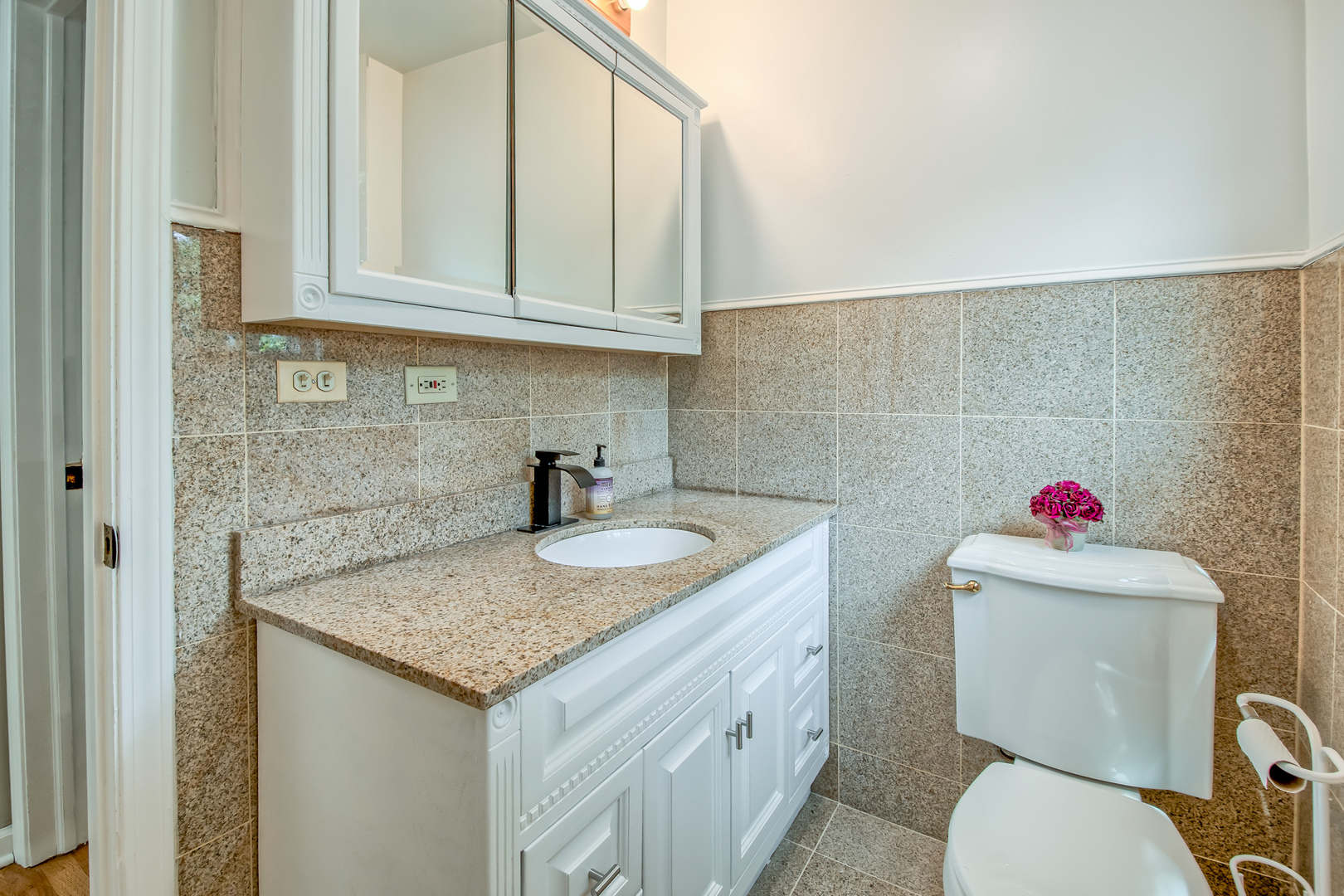 104 E Louis Avenue Property Photo 14