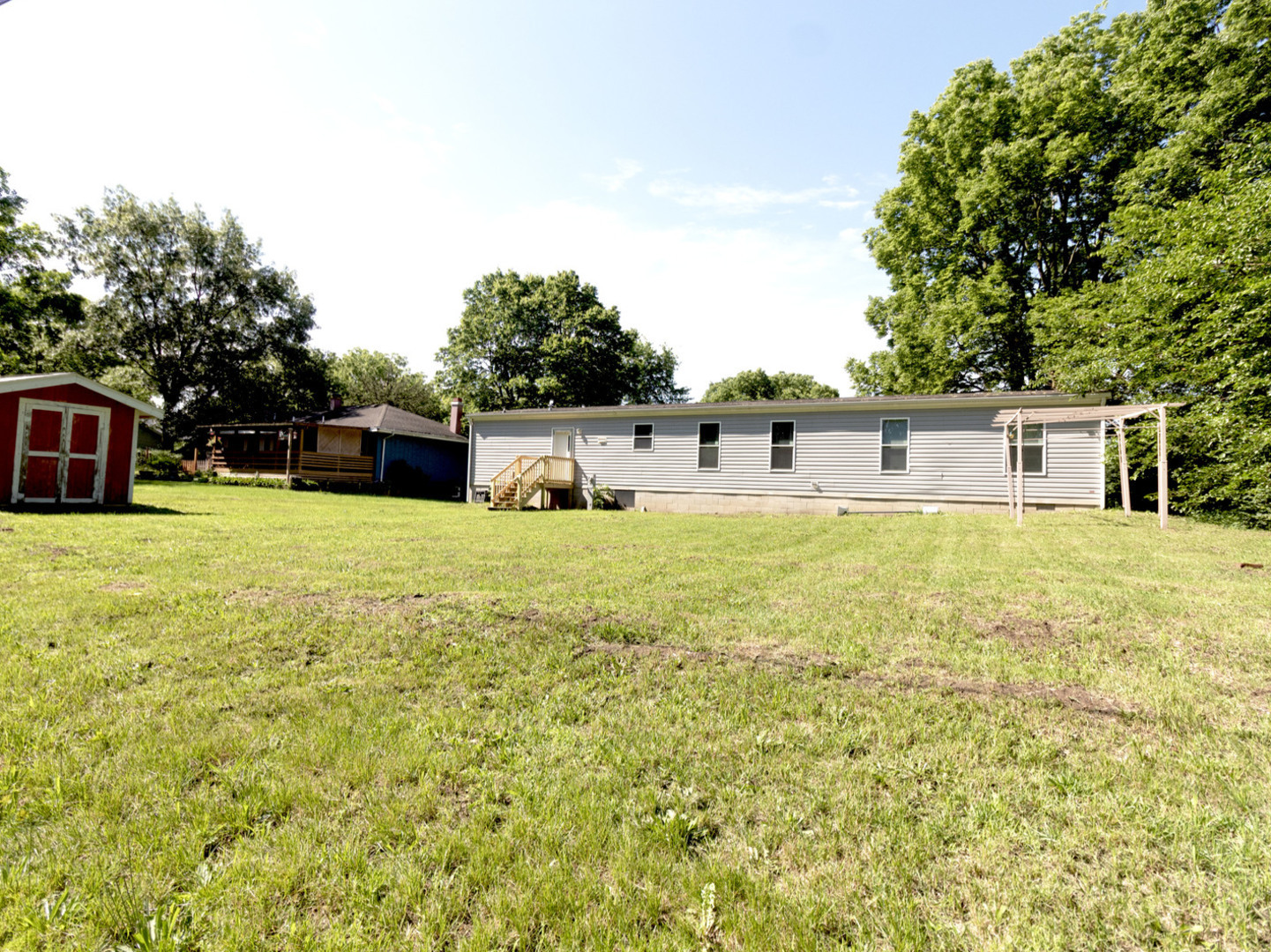 5450 Sand Ridge Road Property Photo 2