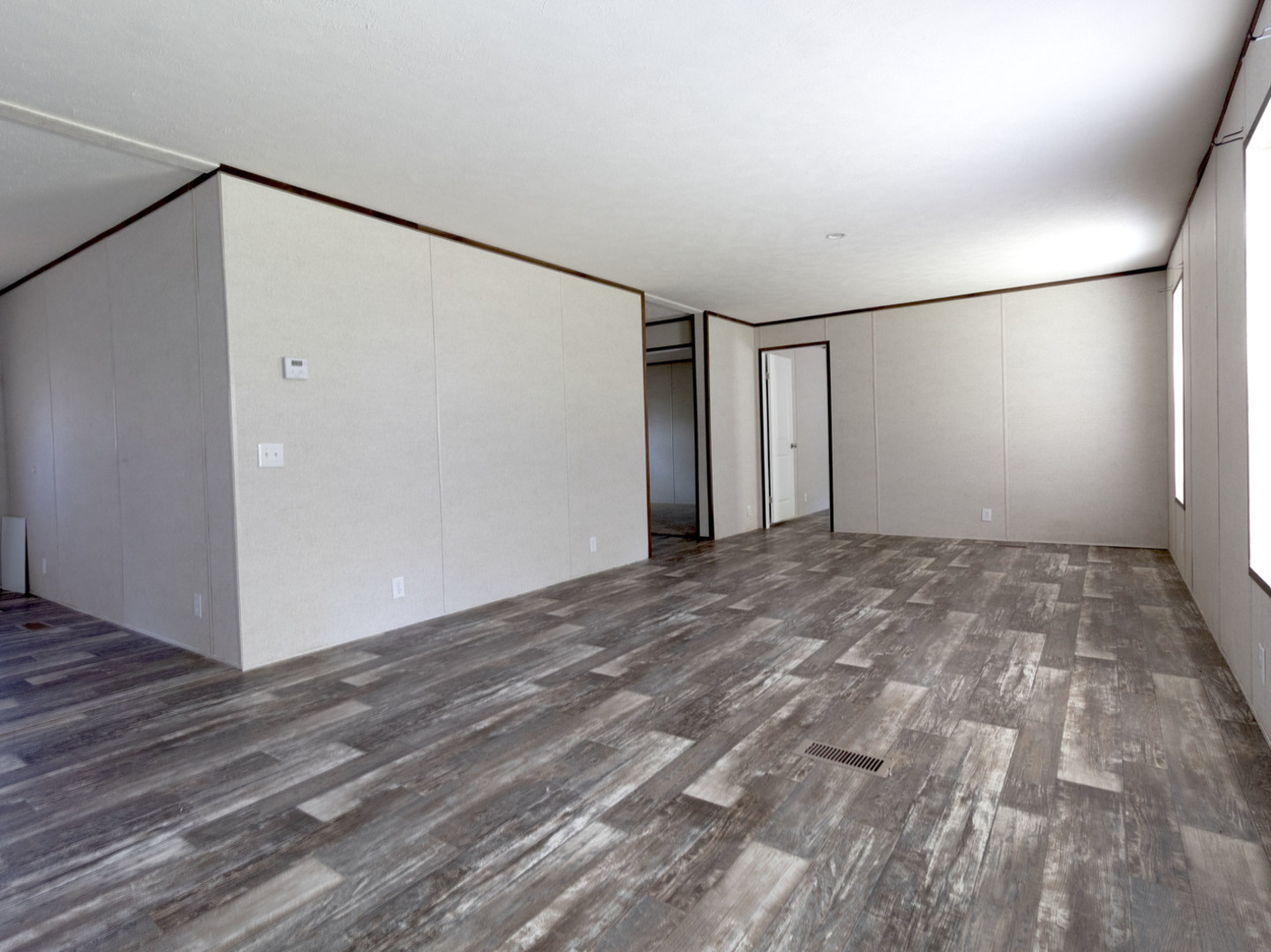 5450 Sand Ridge Road Property Photo 6