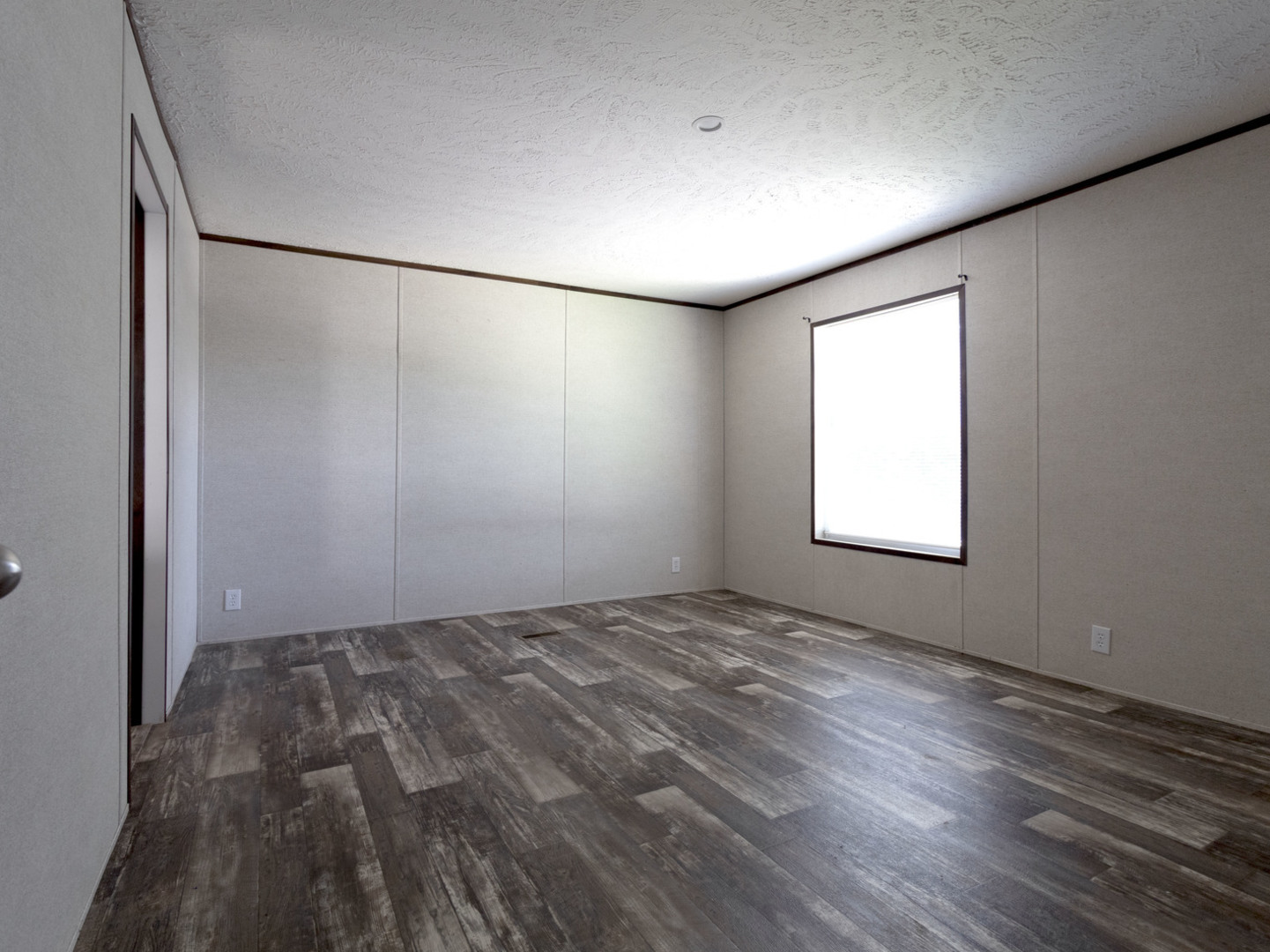 5450 Sand Ridge Road Property Photo 8
