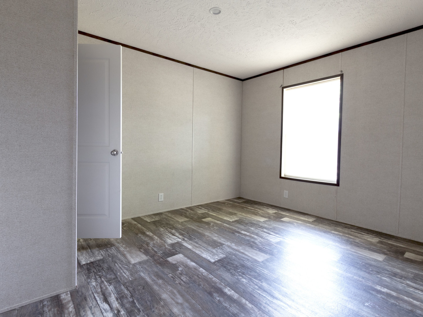 5450 Sand Ridge Road Property Photo 11