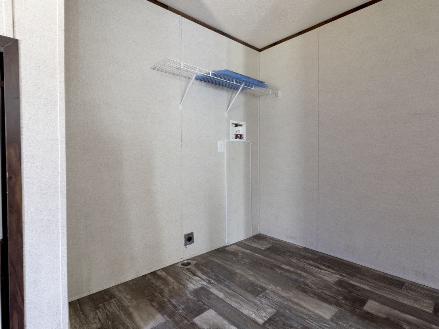 5450 Sand Ridge Road Property Photo 15