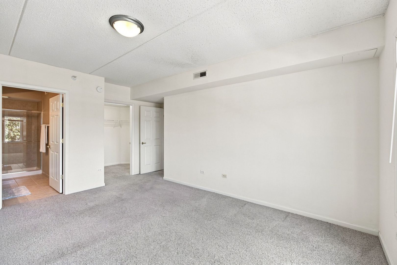 1 S Lincoln Avenue 203 Property Photo 13
