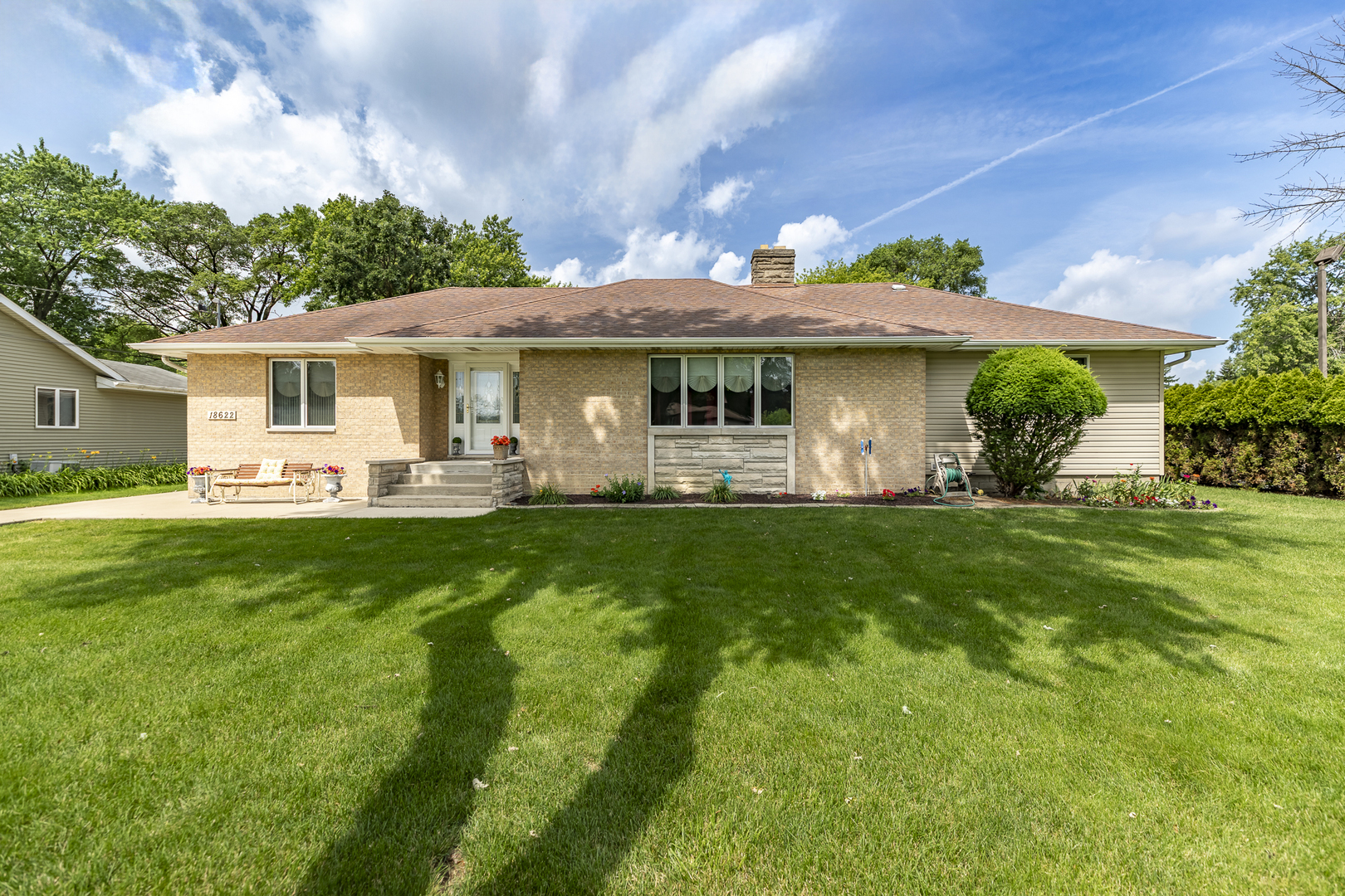 18622 Burnham Avenue Property Photo