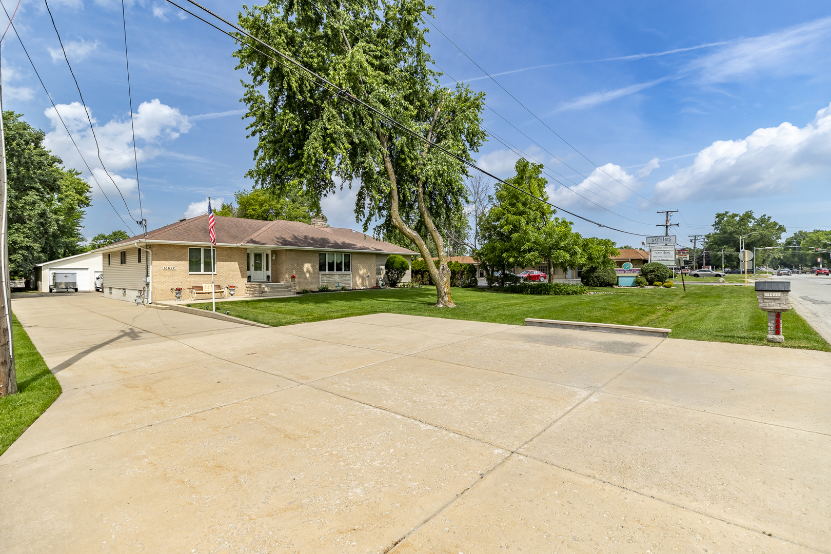 18622 Burnham Avenue Property Photo 8