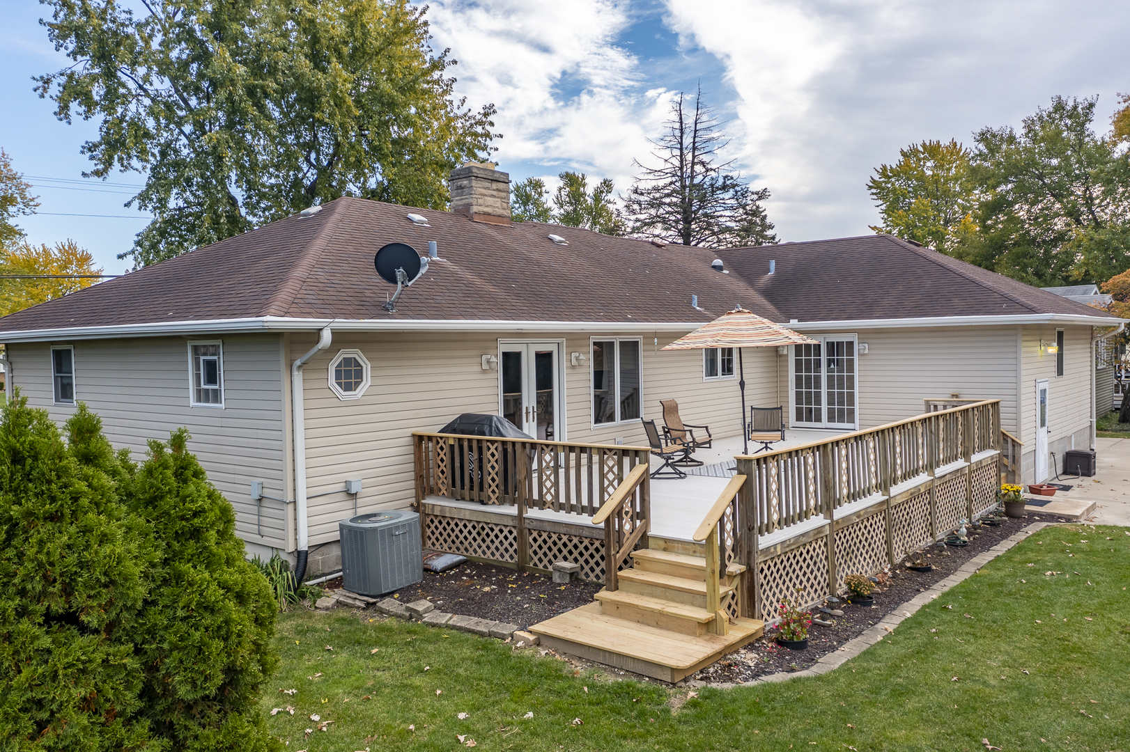 18622 Burnham Avenue Property Photo 40