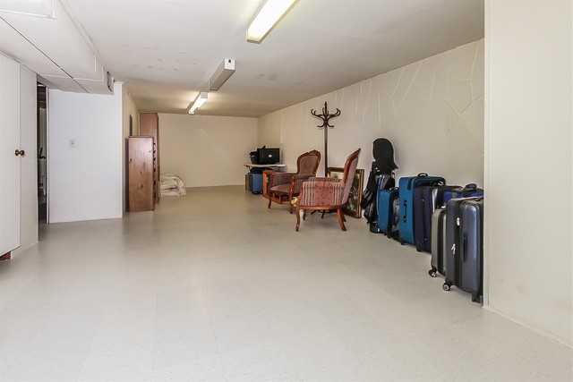 1 N Edward Street Property Photo 17