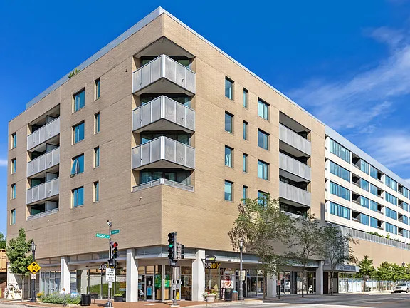 900 Chicago Avenue 316 Property Photo 1