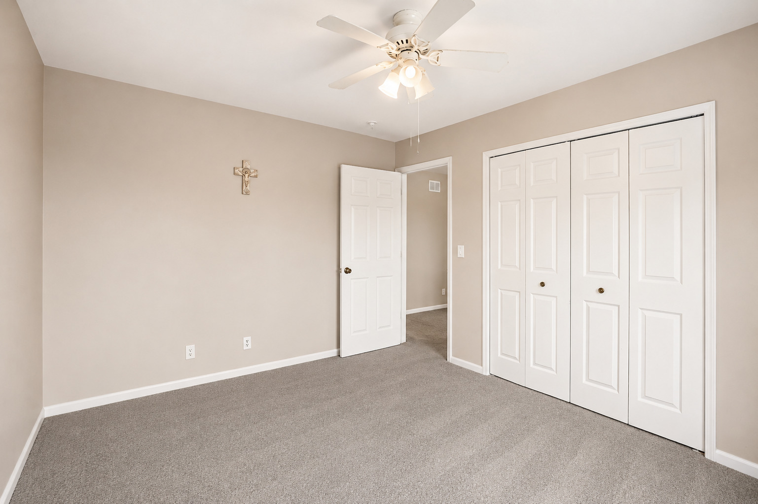 21242 W Edison Lane Property Photo 10