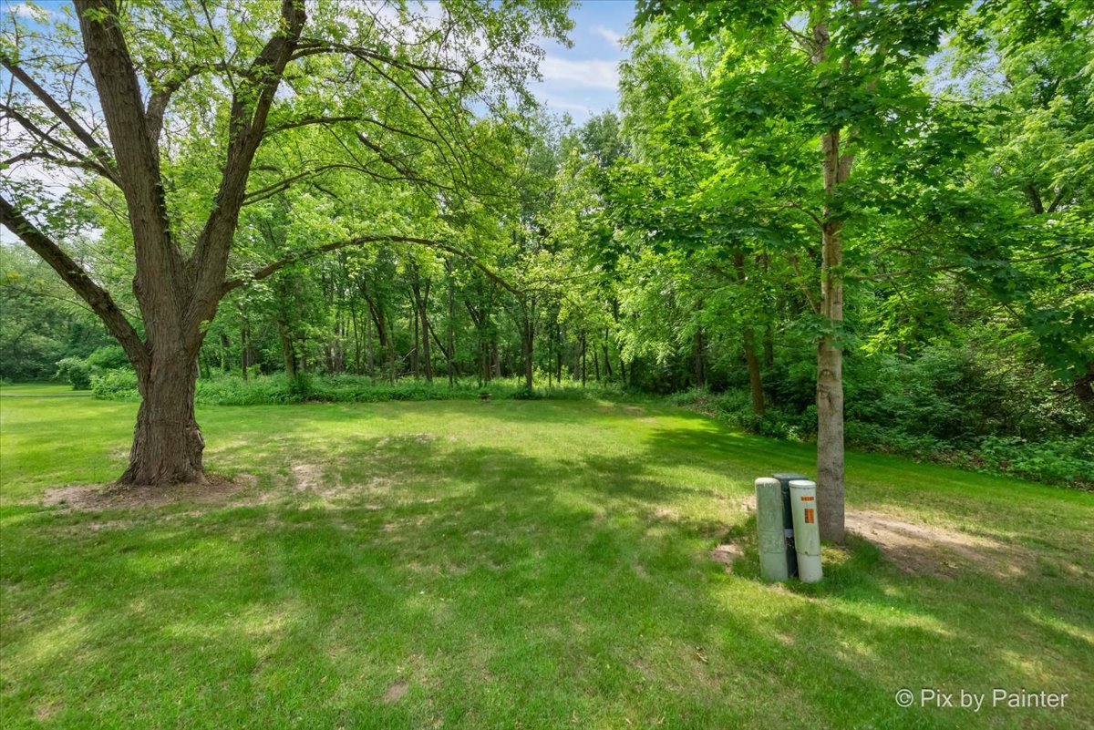 39203 Rangers Way Property Photo 7