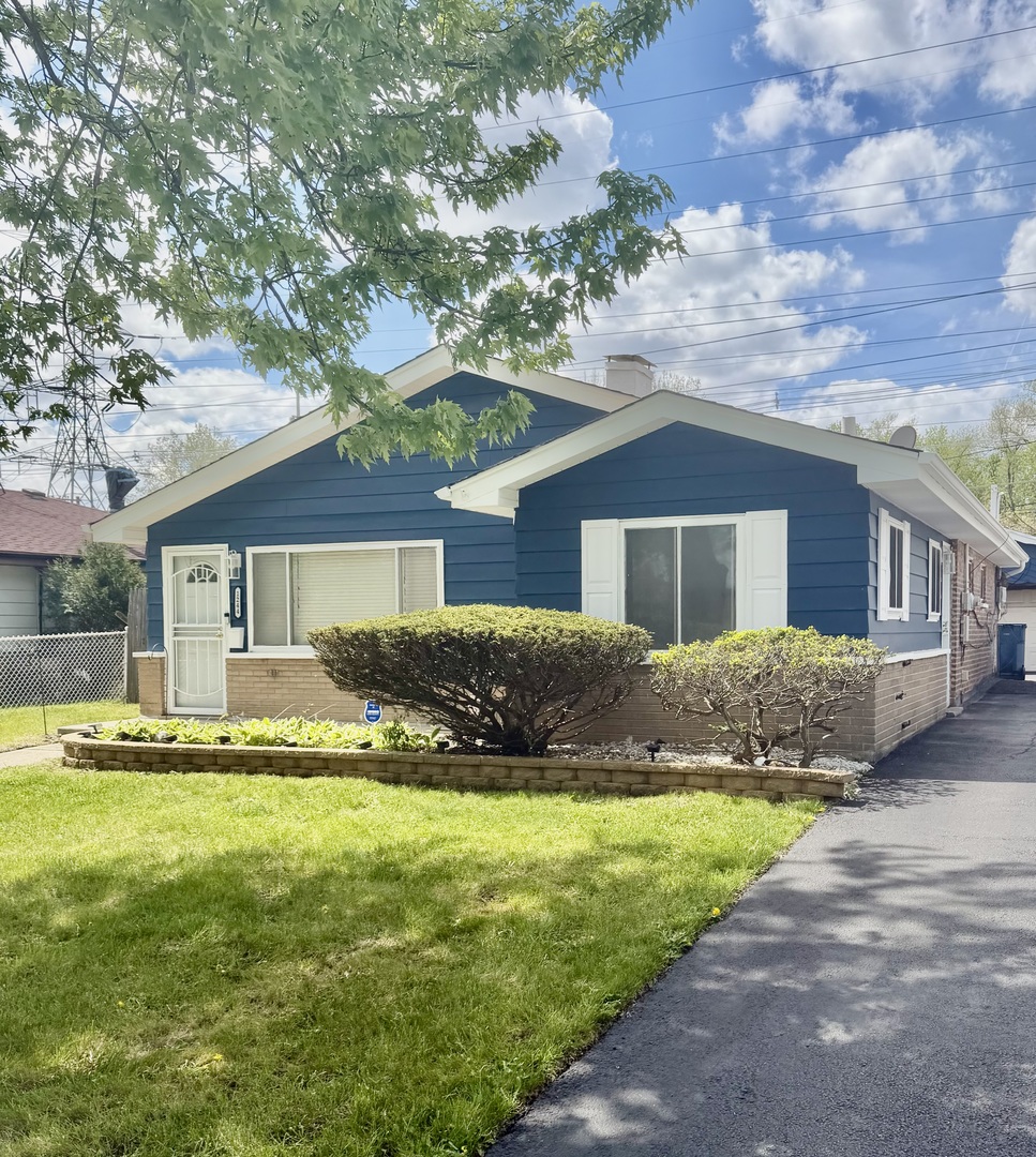 1244 Balmoral Avenue Property Photo 3