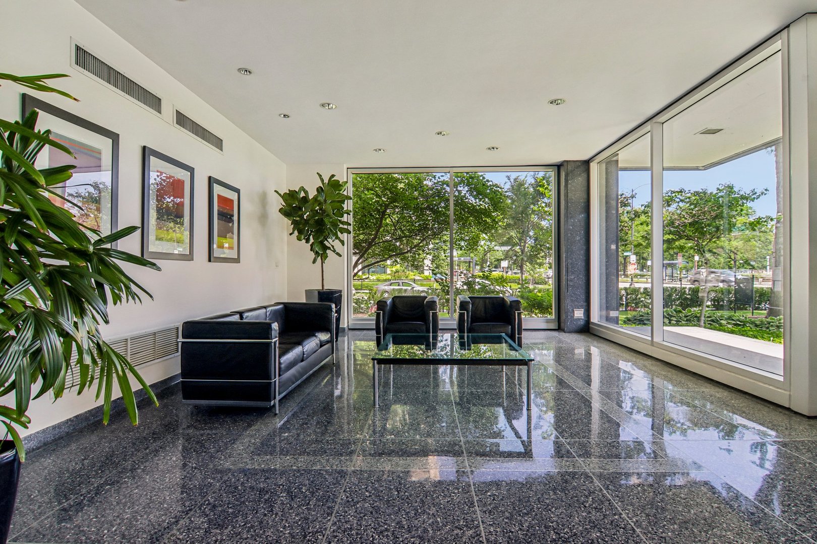 3440 N Lake Shore Drive 12b Property Photo 40
