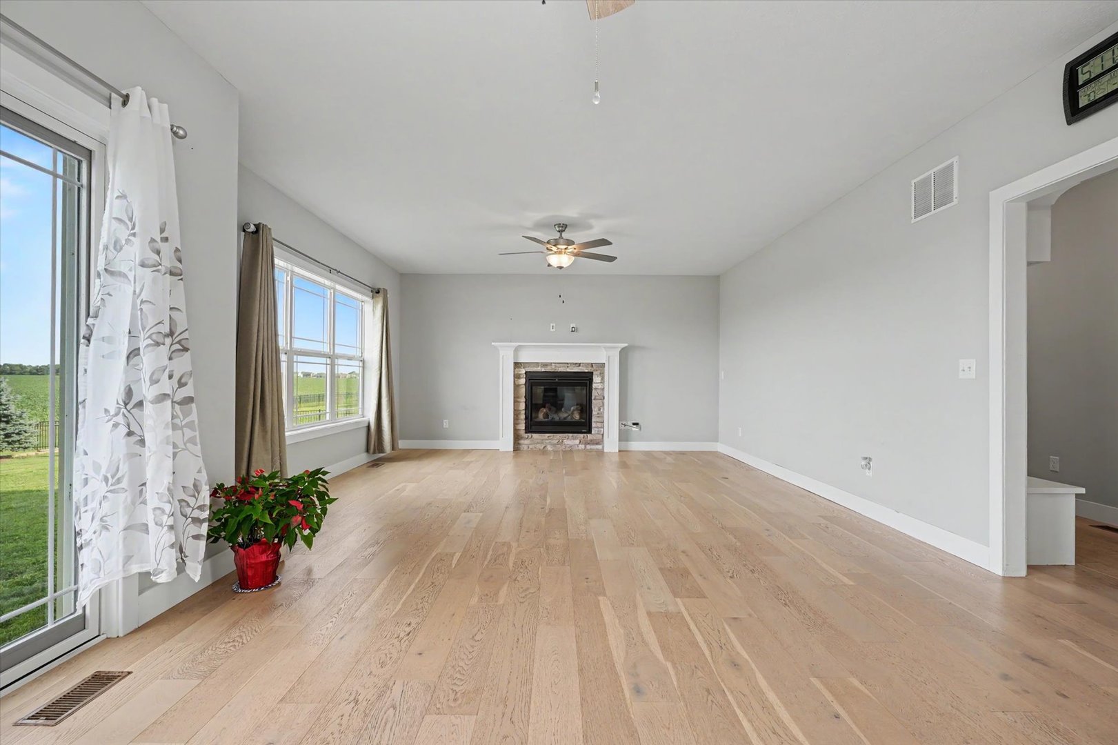 3606 Freedom Boulevard Property Photo 8