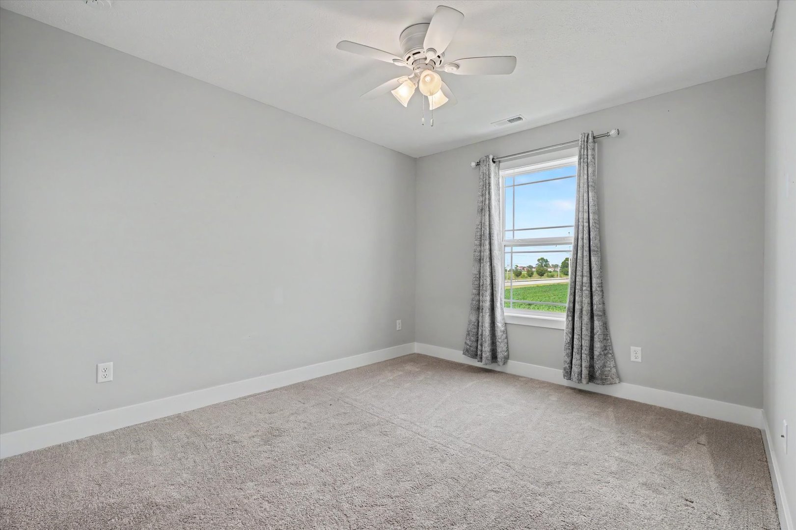 3606 Freedom Boulevard Property Photo 24