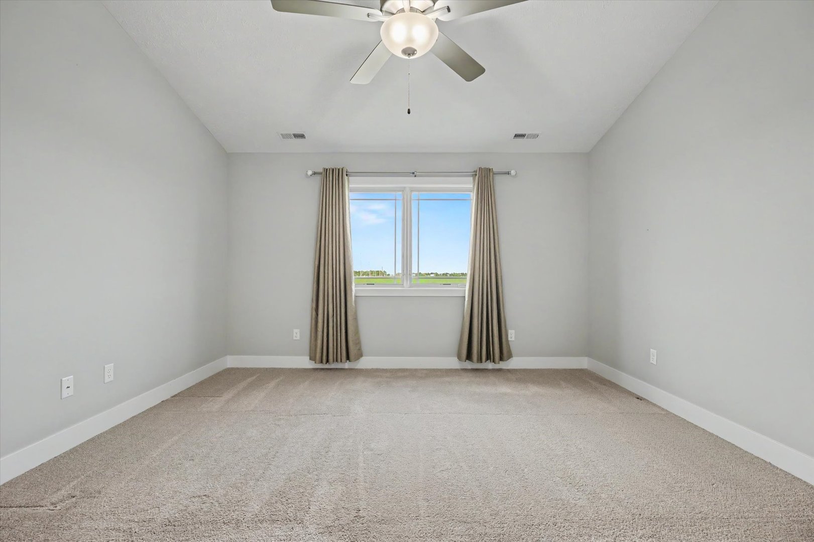 3606 Freedom Boulevard Property Photo 28