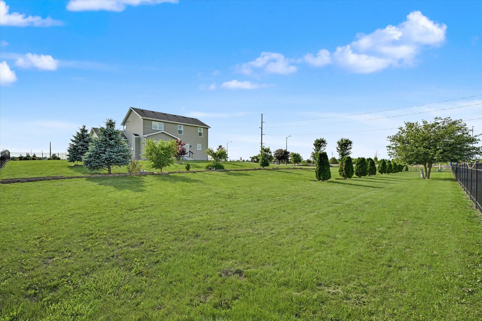 3606 Freedom Boulevard Property Photo 44