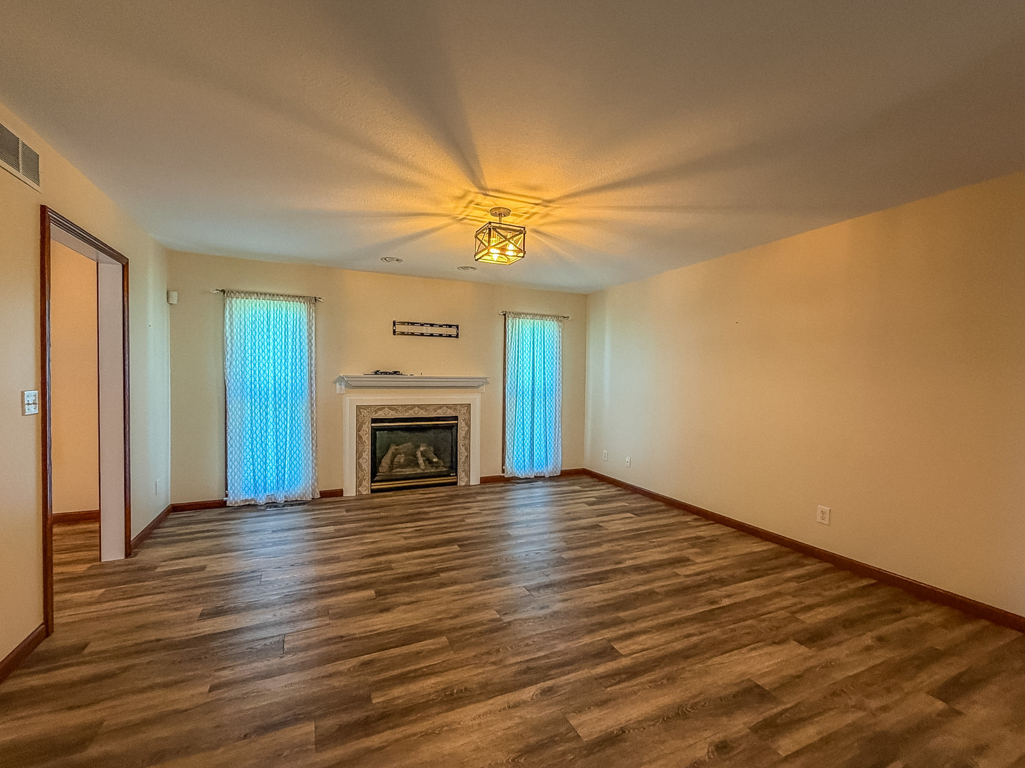 17 Lafayette Meadow Property Photo 5