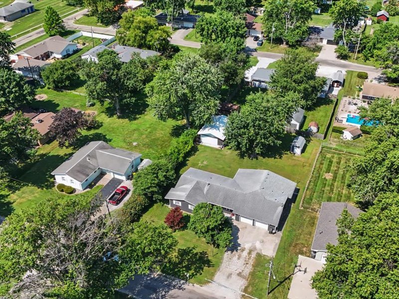 106 Bruce Street Property Photo 3