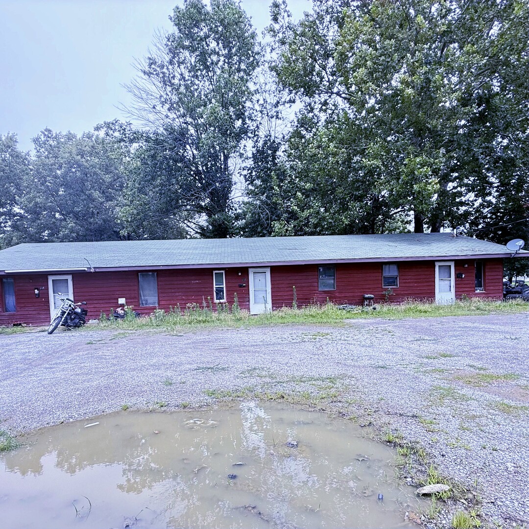114 Clark Street Property Photo 1